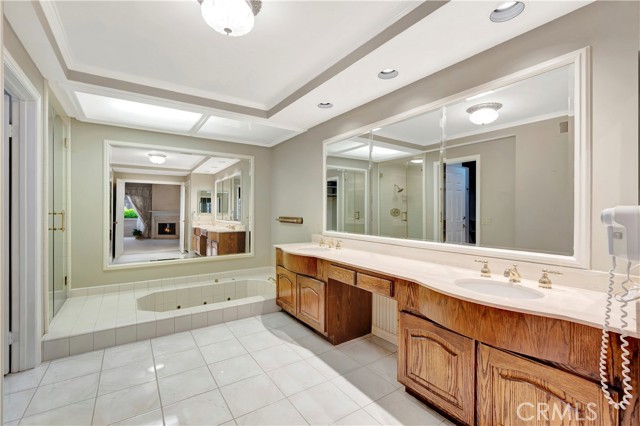 Detail Gallery Image 25 of 52 For 19371 Woodlands Dr, Huntington Beach,  CA 92648 - 3 Beds | 2/1 Baths