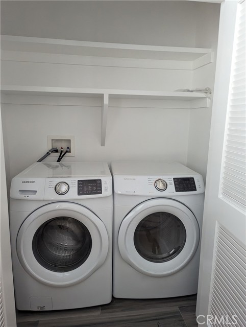 Detail Gallery Image 9 of 18 For 8254 Sharuzi Ln, Northridge,  CA 91325 - 3 Beds | 2/1 Baths