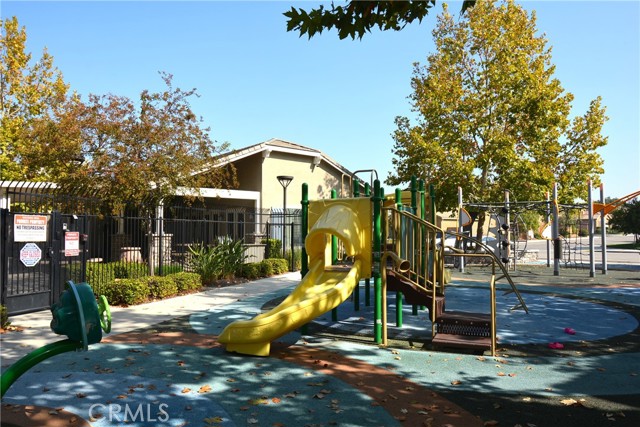 Detail Gallery Image 34 of 34 For 15581 Curry, Fontana,  CA 92336 - 4 Beds | 3/1 Baths