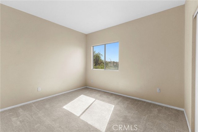 Detail Gallery Image 7 of 15 For 1249 Squaw Valley St, Hemet,  CA 92545 - 5 Beds | 3/1 Baths