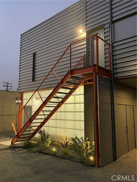 Detail Gallery Image 2 of 23 For 163 N Garden St, Ventura,  CA 93001 - 1 Beds | 2 Baths