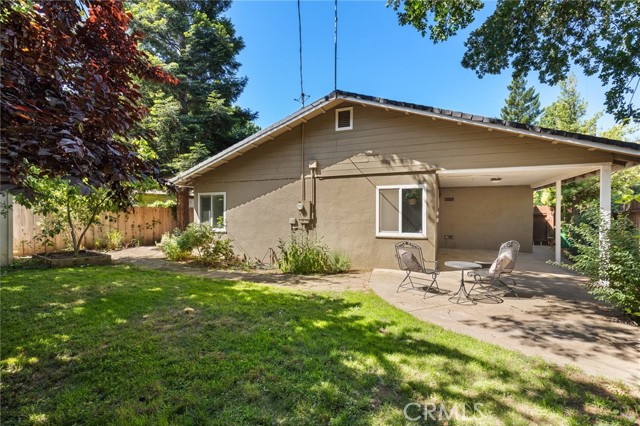 814 Alpine Street, Chico CA: https://media.crmls.org/medias/55dc60d5-06ac-4b7e-9fad-0e7d67ac6e3f.jpg