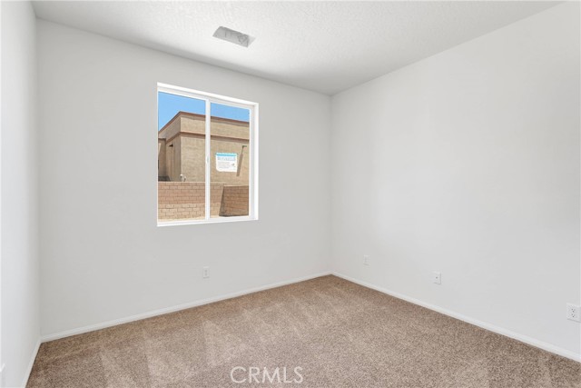 16148 Pablo Court, Victorville CA: https://media.crmls.org/medias/55dd0161-e7a2-48a6-86aa-c9cbdbafee6f.jpg