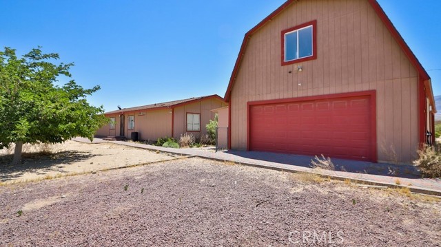 Detail Gallery Image 1 of 47 For 9351 Camp Rock Rd, Lucerne Valley,  CA 92356 - 3 Beds | 2 Baths