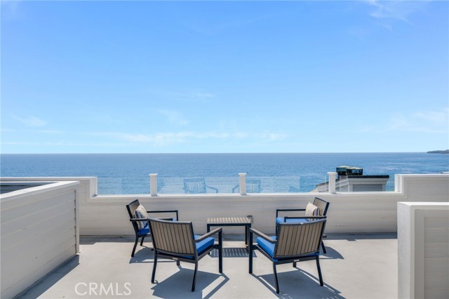 2664 Victoria Drive, Laguna Beach CA: https://media.crmls.org/medias/55ddf9fc-11ff-47fb-a773-820e06d615dd.jpg
