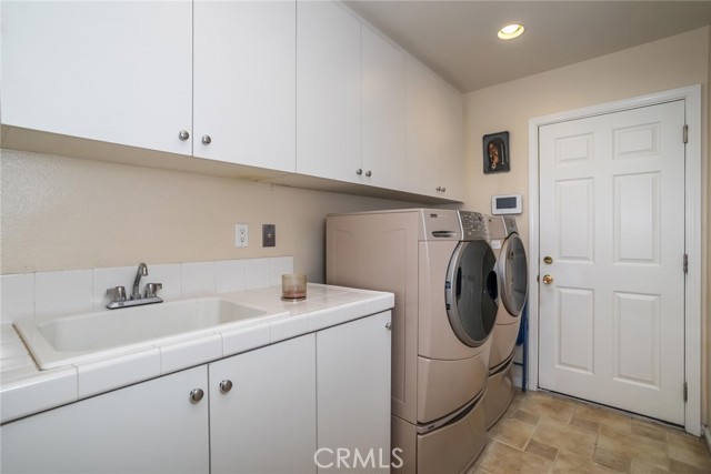25808 Tennyson Lane, Stevenson Ranch CA: https://media.crmls.org/medias/55df6c96-2a4e-46b5-8e3e-142999088610.jpg