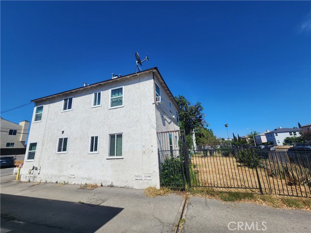 Detail Gallery Image 6 of 8 For 11633 Friar St, North Hollywood,  CA 91606 - – Beds | – Baths