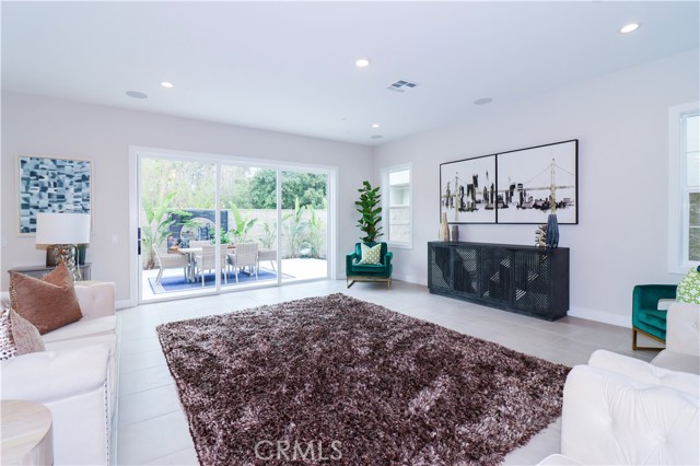 390 Riverbend, Lake Forest CA: https://media.crmls.org/medias/55e0c57d-d921-441a-8327-d14a54e34660.jpg