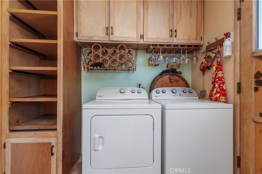 https://media.crmls.org/medias/55e1f50d-f639-471b-95ad-77e2498861cb.jpg?preset=X-Large