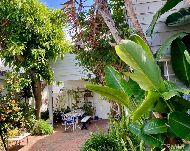 1407 N Bay Front E, Newport Beach CA: https://media.crmls.org/medias/55e2206f-6a07-488b-969a-4aa9ae8ff938.jpg
