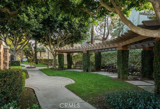 17 Auvergne, Newport Coast CA: https://media.crmls.org/medias/55e22123-dd01-4057-99dc-d451b1eabcc2.jpg