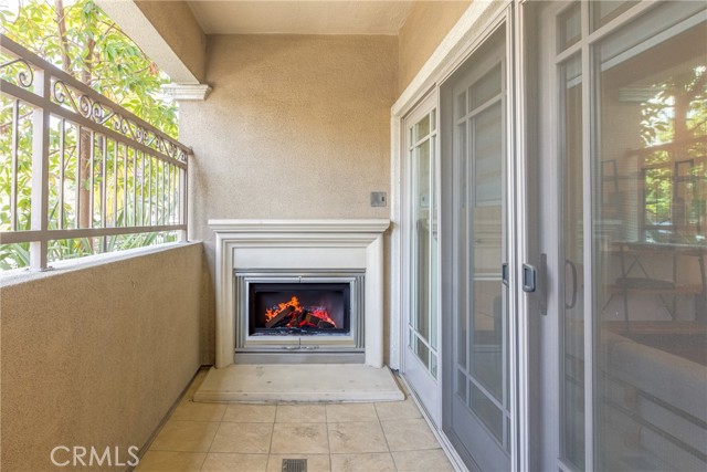 Detail Gallery Image 11 of 26 For 432 S Willaman Dr #104,  Los Angeles,  CA 90048 - 2 Beds | 2 Baths