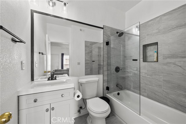 Detail Gallery Image 15 of 33 For 18122 Flynn Dr #3106,  Canyon Country,  CA 91387 - 2 Beds | 3 Baths