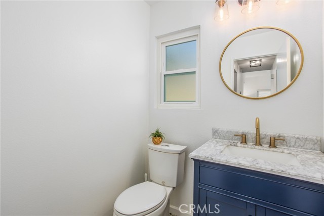 Detail Gallery Image 10 of 22 For 13667 Crawford Ct, Fontana,  CA 92336 - 4 Beds | 2/1 Baths