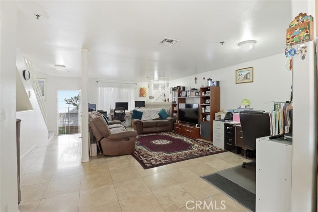 Front Image Thumbnail for CRSR26059550