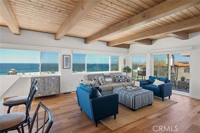 Detail Gallery Image 3 of 70 For 3603 Manhattan, Manhattan Beach,  CA 90266 - 3 Beds | 3/1 Baths