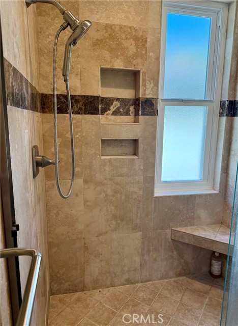 22915 Hazelwood, Lake Forest CA: https://media.crmls.org/medias/55e661fb-2f82-4653-8d74-3864430ad896.jpg