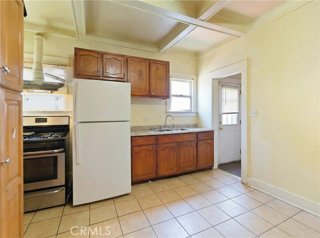 Detail Gallery Image 23 of 57 For 608 W 52nd, Los Angeles,  CA 90037 - 3 Beds | 2 Baths