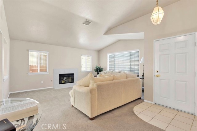 Detail Gallery Image 8 of 30 For 17635 Electra Dr, Victorville,  CA 92395 - 3 Beds | 2 Baths