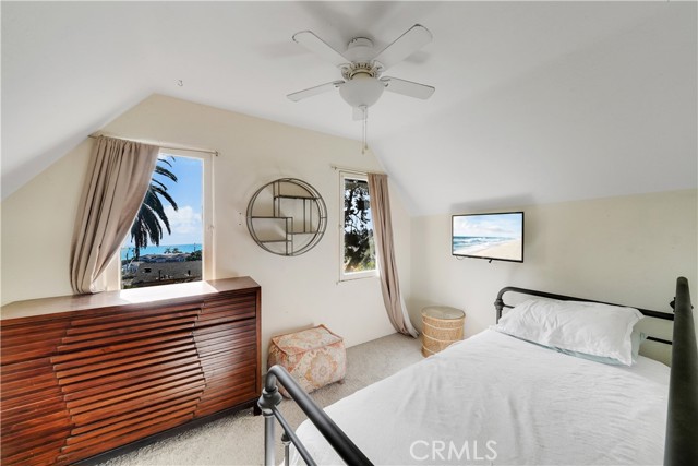 251 Viejo Street, Laguna Beach CA: https://media.crmls.org/medias/55e85e23-69bf-41df-b1bb-cc6719e0bc14.jpg