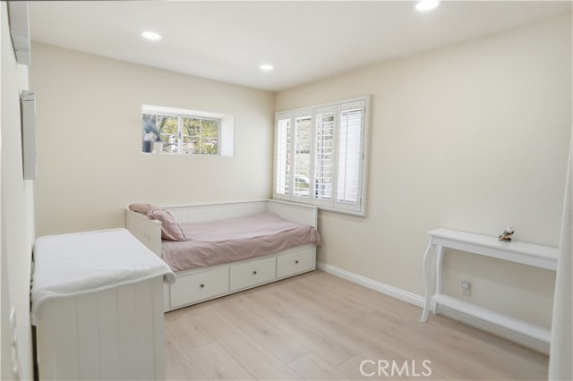 Detail Gallery Image 22 of 30 For 25550 Longfellow Place, Stevenson Ranch,  CA 91381 - 4 Beds | 3 Baths