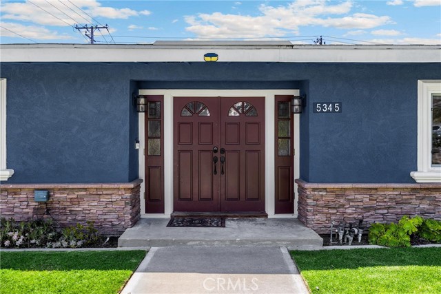 5345 Kenwood Avenue, Buena Park CA: https://media.crmls.org/medias/55e90b61-6e96-4291-b970-ff5fa2239c7d.jpg