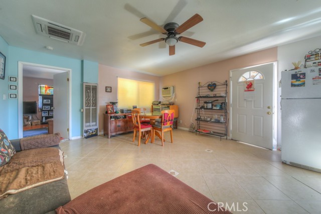 Detail Gallery Image 13 of 26 For 11557 Davis, Moreno Valley,  CA 92557 - 2 Beds | 1 Baths