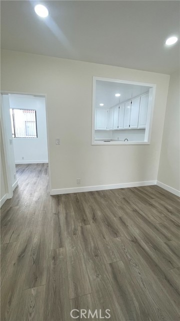 Detail Gallery Image 8 of 30 For 7311 Kester, Van Nuys,  CA 91405 - 2 Beds | 3 Baths