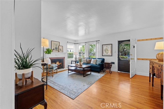 Detail Gallery Image 9 of 68 For 621 E 20th St, Santa Ana,  CA 92706 - 3 Beds | 2 Baths