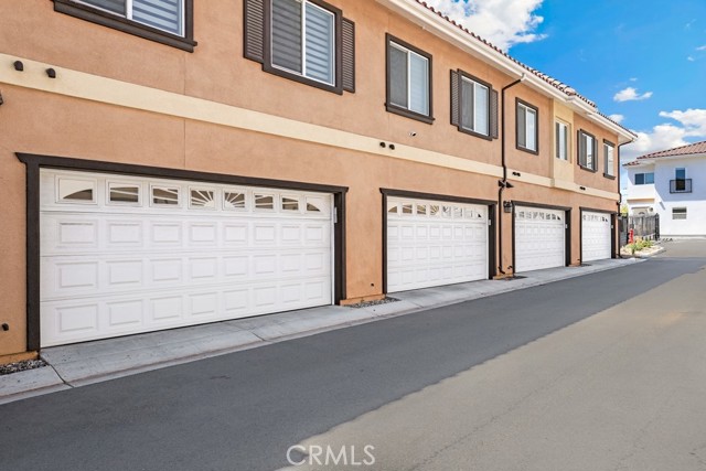 Detail Gallery Image 33 of 34 For 16425 Arrow Bld #1113,  Fontana,  CA 92335 - 3 Beds | 2/1 Baths