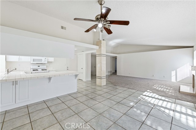 Detail Gallery Image 7 of 25 For 4654 Paseo Hermoso, Palmdale,  CA 93551 - 3 Beds | 2 Baths