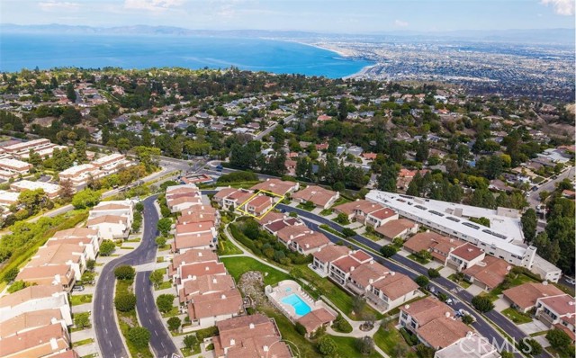 Detail Gallery Image 1 of 30 For 58 Hilltop Cir, Rancho Palos Verdes,  CA 90275 - 3 Beds | 2/1 Baths