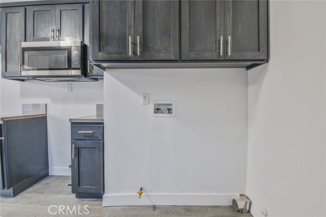 9218 Hooper Avenue, Los Angeles CA: https://media.crmls.org/medias/55ec195c-91e7-4d71-8df6-dc6c68caa27b.jpg