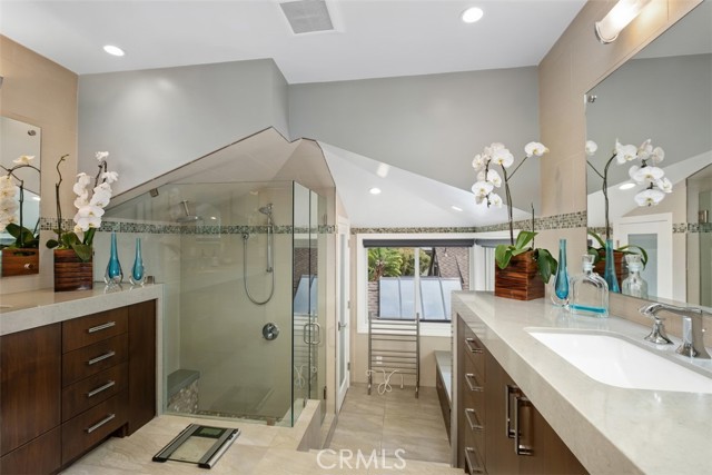 Detail Gallery Image 30 of 53 For 750 Rembrandt Dr, Laguna Beach,  CA 92651 - 3 Beds | 3/1 Baths