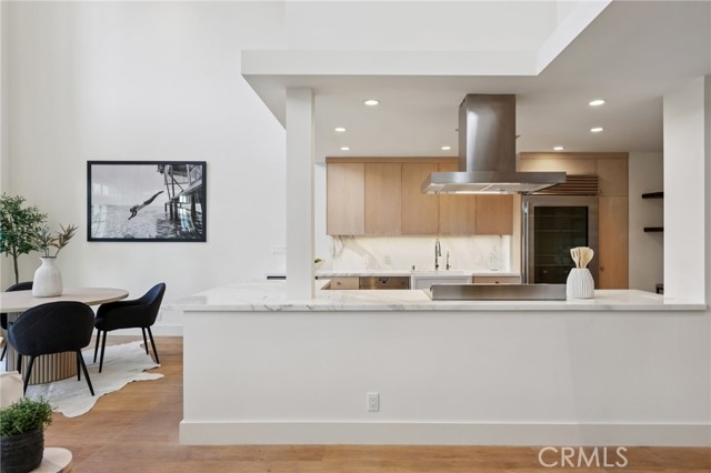 Detail Gallery Image 17 of 67 For 1040 4th #407,  Santa Monica,  CA 90403 - 3 Beds | 3/1 Baths