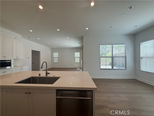 Detail Gallery Image 21 of 28 For 228 Maricopa, Irvine,  CA 92618 - 3 Beds | 2/1 Baths