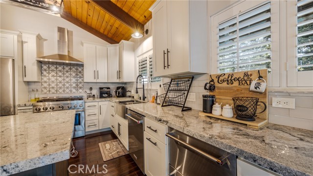 Detail Gallery Image 8 of 40 For 370 Weisshorn Dr, Crestline,  CA 92325 - 2 Beds | 2 Baths