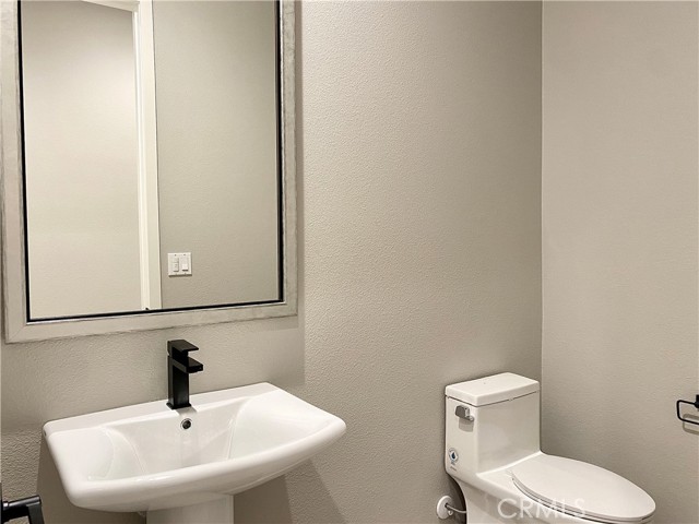 Detail Gallery Image 21 of 31 For 6504 Canyon Oaks Dr, Simi Valley,  CA 93063 - 5 Beds | 4/1 Baths