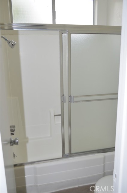 7028 Alabama Avenue, Canoga Park CA: https://media.crmls.org/medias/55ee7c92-3408-4e99-8e69-495fe280b192.jpg