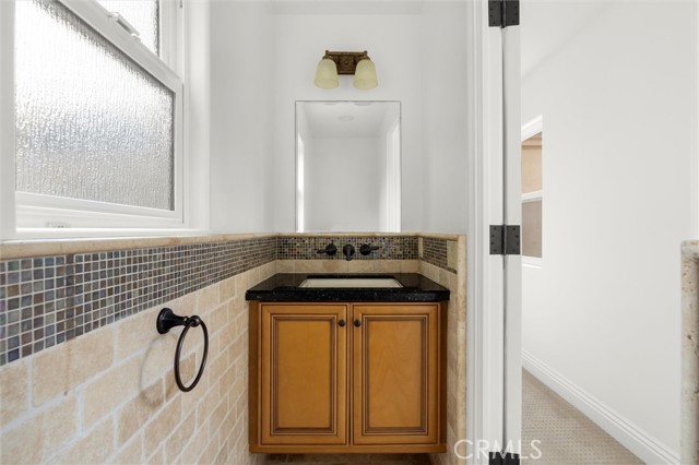 Detail Gallery Image 33 of 54 For 122 9th Street, Huntington Beach,  CA 92648 - 3 Beds | 3/2 Baths