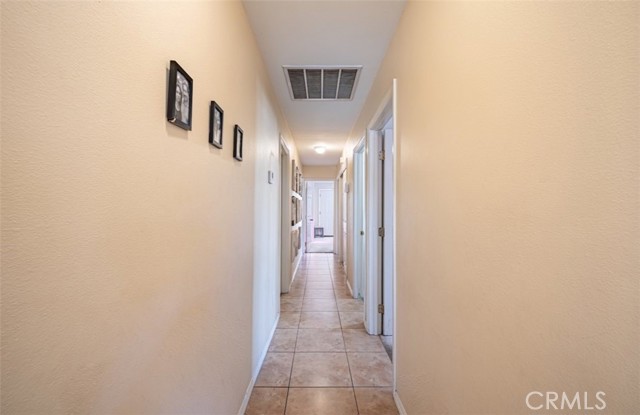 Detail Gallery Image 9 of 28 For 8707 Byers St, Downey,  CA 90242 - 4 Beds | 2 Baths