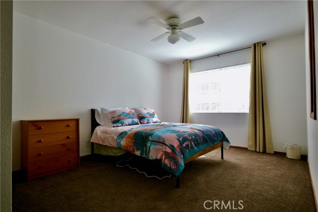889 Mcalister Road, Big Bear CA: https://media.crmls.org/medias/55eefa9b-ae47-486b-a6a1-c91abd251023.jpg