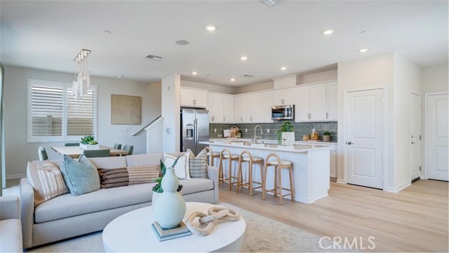 Detail Gallery Image 1 of 22 For 3255 Silo Paseo, Ontario,  CA 91761 - 3 Beds | 2/1 Baths