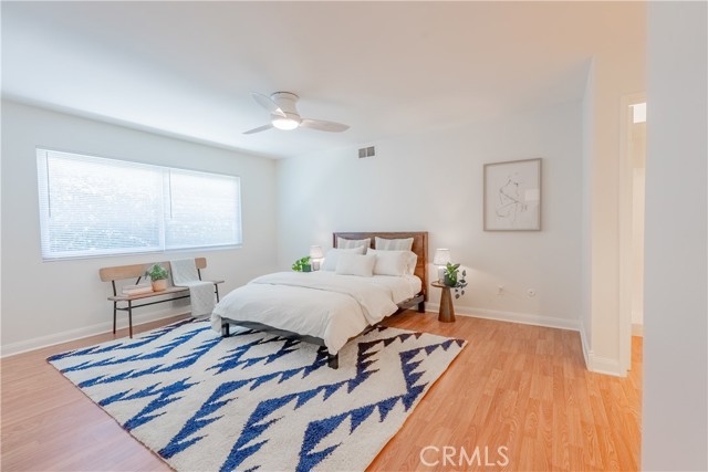 7215 Enfield Avenue, Reseda CA: https://media.crmls.org/medias/55ef30c6-cb00-4c1a-bd50-4069f2562894.jpg