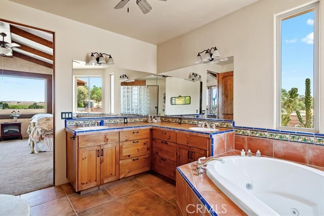 5085 Martingale Circle, San Miguel CA: https://media.crmls.org/medias/55efb883-a84e-41c2-b925-abe0252424ed.jpg
