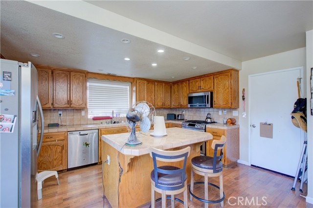 Detail Gallery Image 13 of 41 For 20429 American Ave, Hilmar,  CA 95324 - 3 Beds | 2 Baths