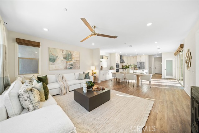 Detail Gallery Image 9 of 52 For 386 Chorus, Irvine,  CA 92618 - 4 Beds | 3 Baths