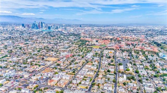 Detail Gallery Image 31 of 32 For 1349 W 35th Pl, Los Angeles,  CA 90007 - – Beds | – Baths