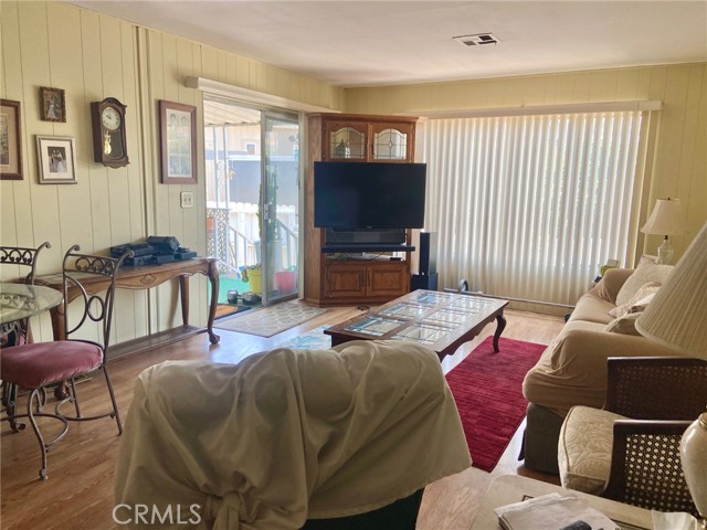 15111 Pipeline Avenue, Chino Hills CA: https://media.crmls.org/medias/55f067ba-e9c9-41b4-993d-fffbafbd7feb.jpg