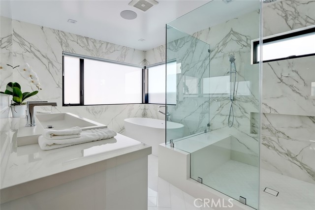 Detail Gallery Image 21 of 35 For 1208 the Strand #C,  Manhattan Beach,  CA 90266 - 3 Beds | 3 Baths